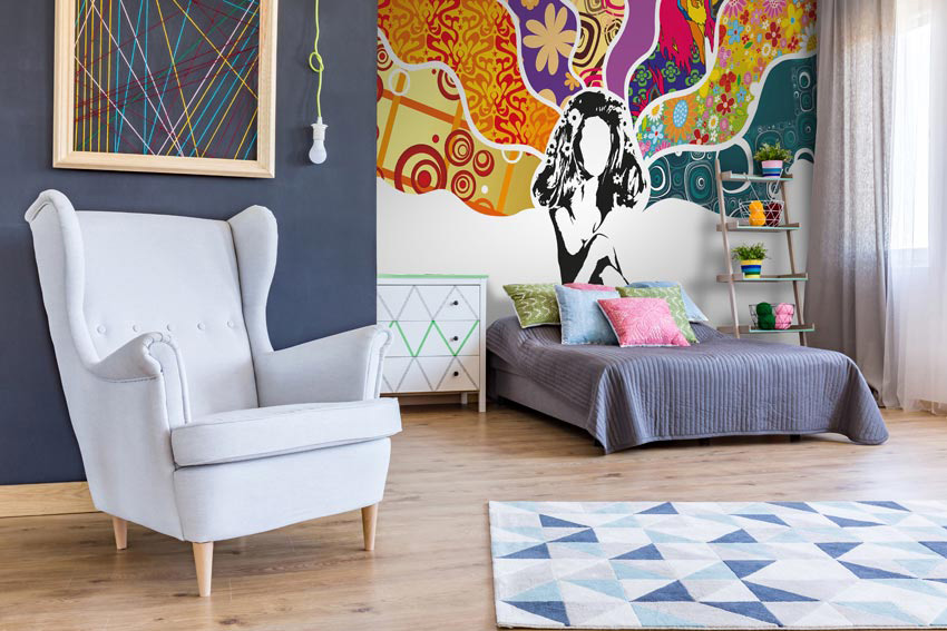 Carta da parati incollata in una casa