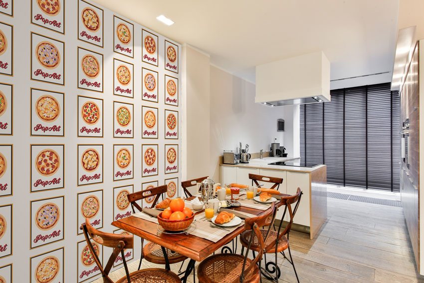 carta da parati pizza su ambiente